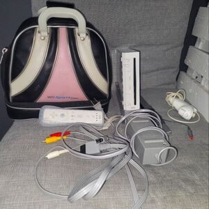 NINTENDO Wii Sports Console & Accessories LIMITED EDITION Black& Pink  Bag